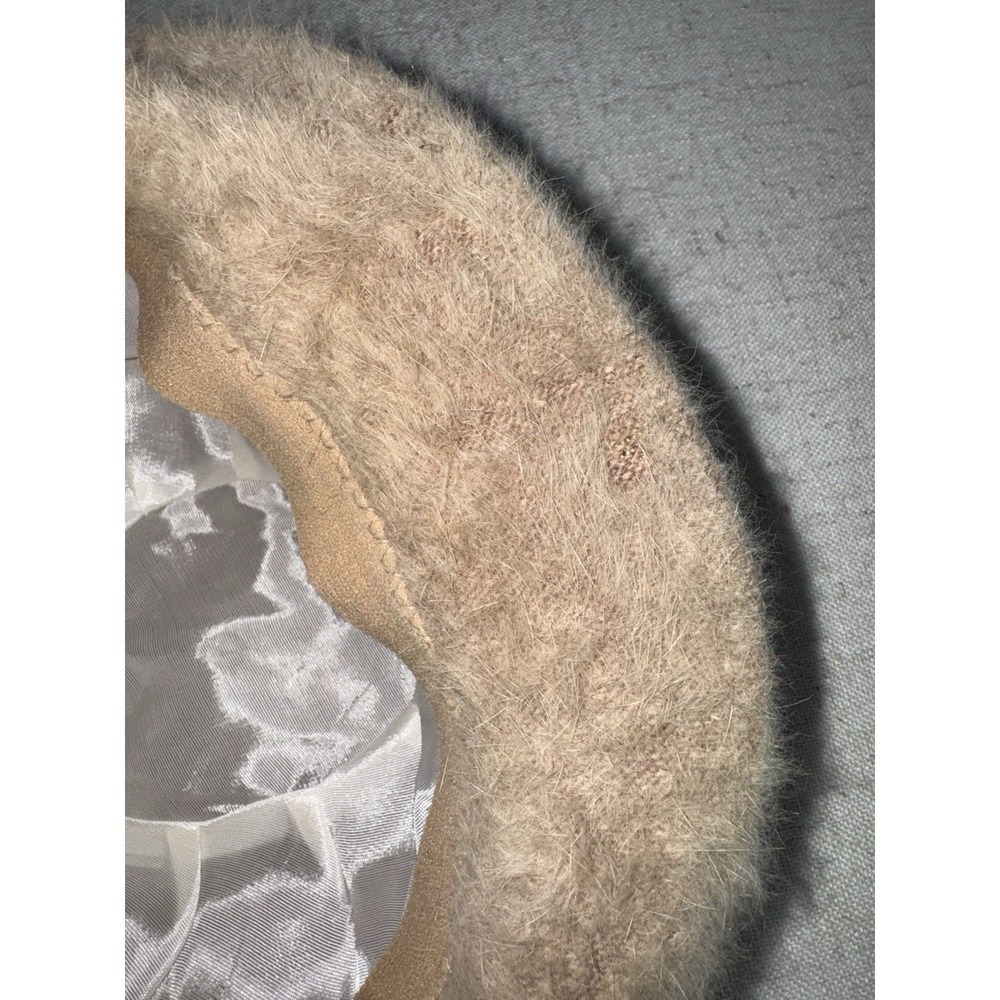 Vintage Betmar Bucket Hat Taupe Angora Fur Blend Fuzzy Soft France - Picture 5 of 7